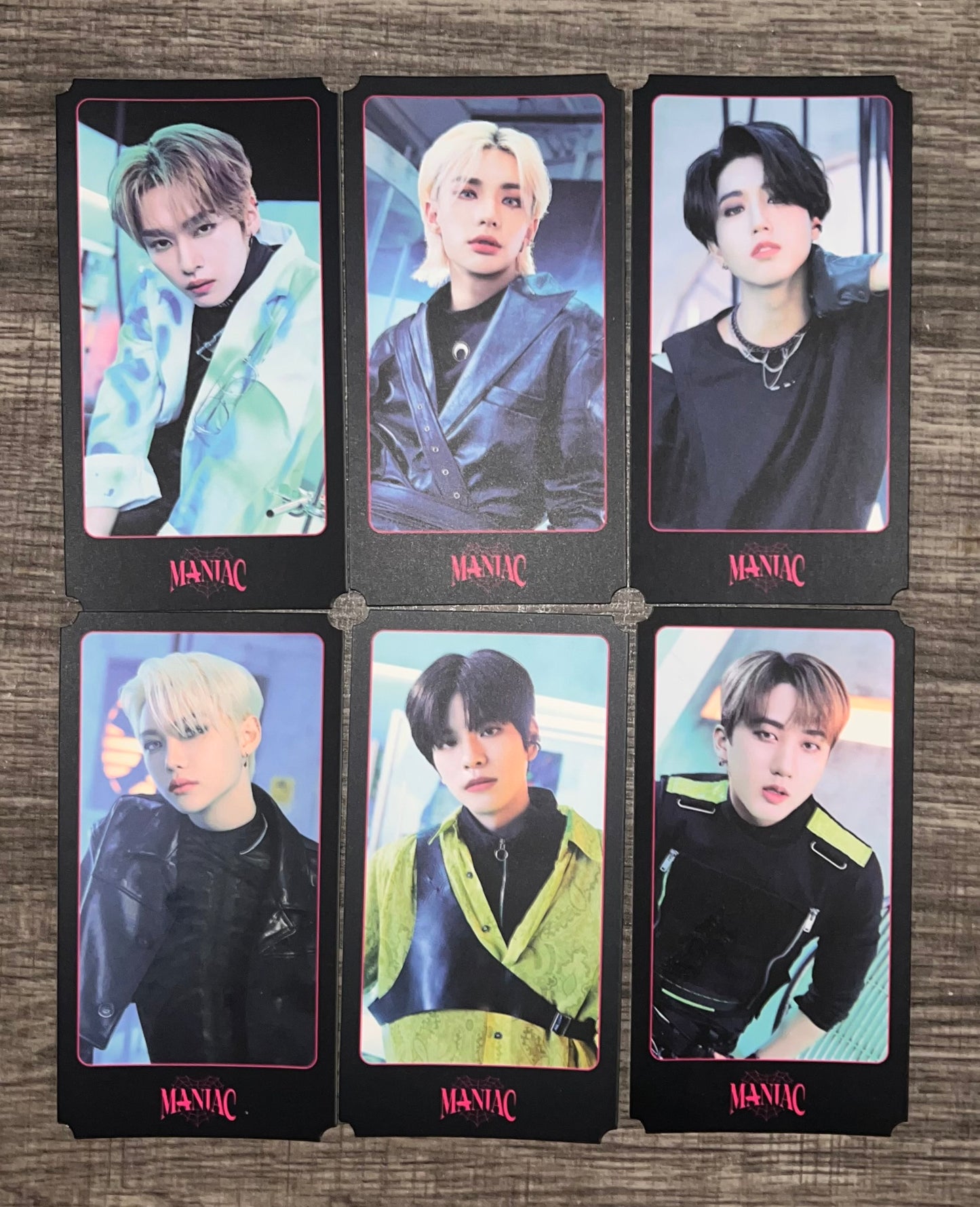 Maniac Seoul Unveil Ticket Set (Choose Member)